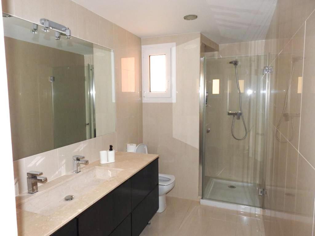 Carihuela Beach Suite Apartment Торремолинос Экстерьер фото