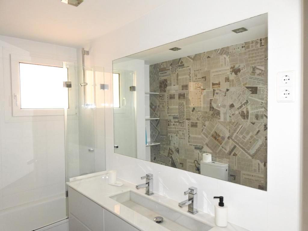Carihuela Beach Suite Apartment Торремолинос Экстерьер фото